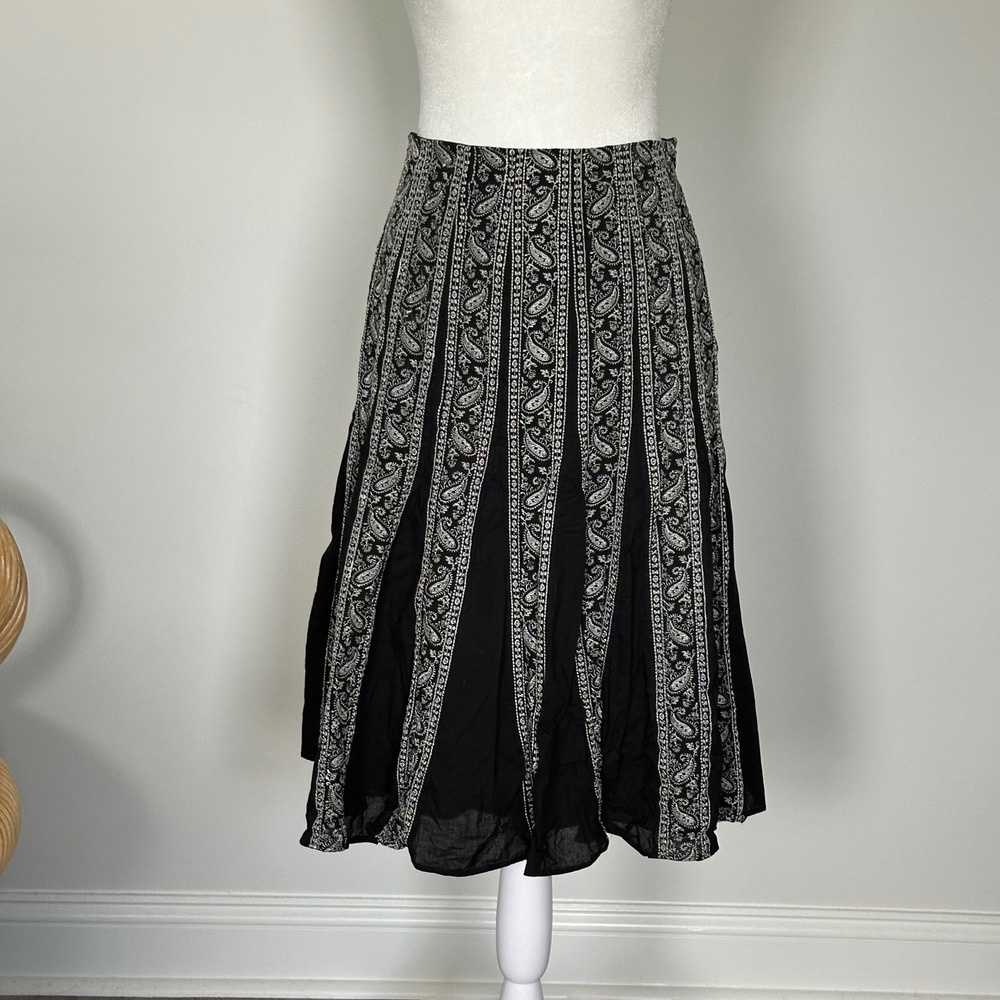 Silkland 100% Cotton‎ Black Skirt with White Embroidery - SIZE 12 Pleated Boho